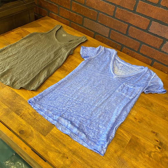 J Crew Lot: 100% Linen Gray Tank & Blue Pocket V neck Tee Size XXS - Picture 2 of 14